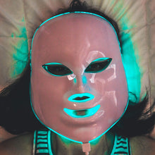 Load image into Gallery viewer, RosaLight™ - The Rosacea Phototherapy Mask